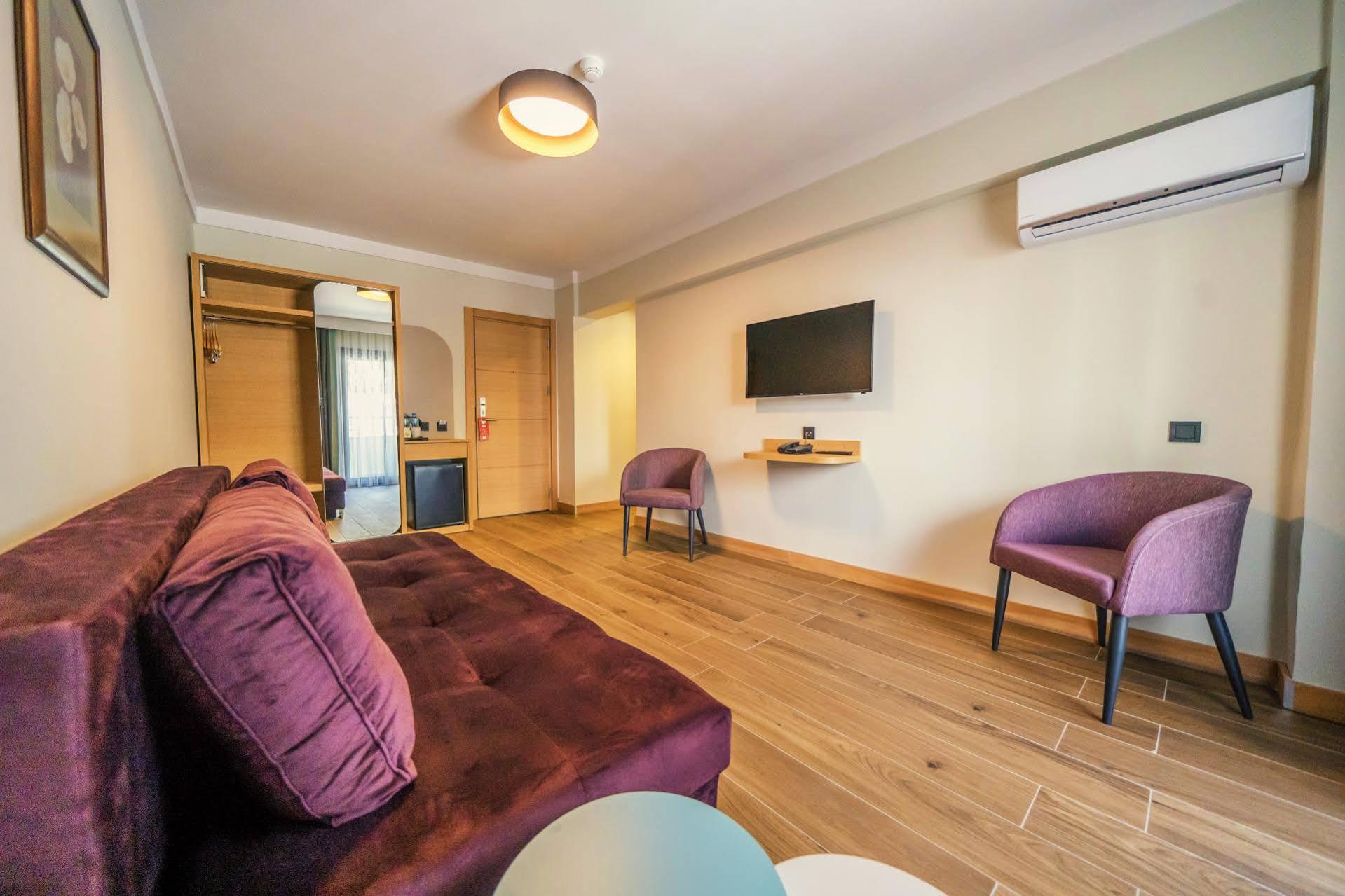 Marmaris Random Rooms By Lookbookholiday ภายนอก รูปภาพ